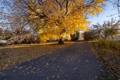 1676 E 2500 S, Vernal, UT 84078 - Photo 23