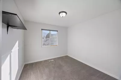 1490 S 135 W, Orem, UT 84058 - Photo 17