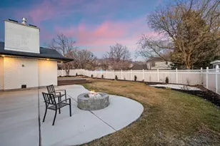 7647 S Twin Lakes Circle, Cottonwood Heights, UT 84121 - Photo 7