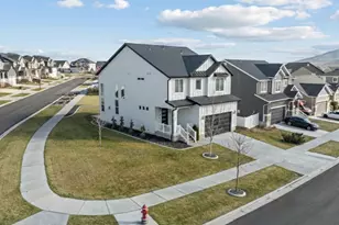 166 N Diamond Back Dr, Saratoga Springs, UT 84045 - Photo 3