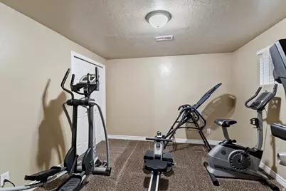 1476 E Kayscreek Dr, Layton, UT 84040 - Photo 27