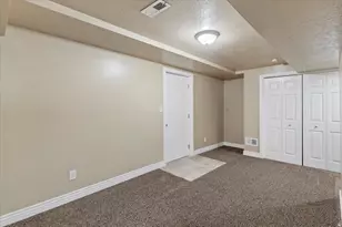 1476 E Kayscreek Dr, Layton, UT 84040 - Photo 25