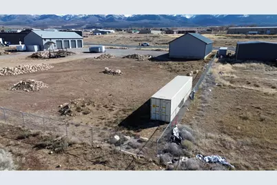 1231 S Airstrip Ln, Mount Pleasant, UT 84647 - Photo 3