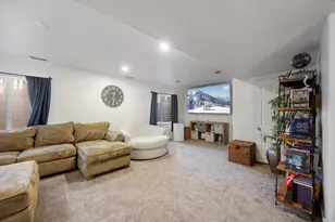 253 N 100 E, Salem, UT 84653 - Photo 19