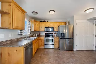 253 N 100 E, Salem, UT 84653 - Photo 5