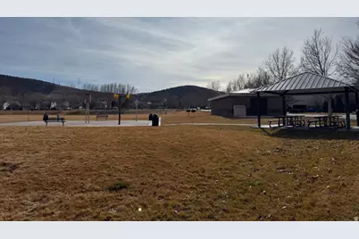 3393 E Peregrine Rd, Eagle Mountain, UT 84005 - Photo 23