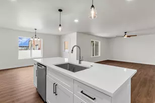 576 W 7th, Midvale, UT 84047 - Photo 11