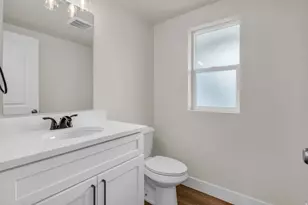 576 W 7th, Midvale, UT 84047 - Photo 3