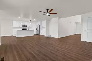 578 W 7th, Midvale, UT 84047 - Photo 5
