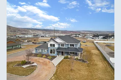 472 W 2300 S, Richfield, UT 84701 - Photo 3