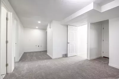 6374 W 3100 S, West Valley, UT 84128 - Photo 21