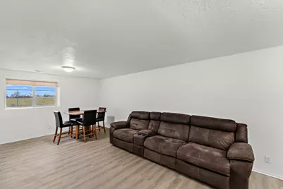 2423 S 3300 W, Syracuse, UT 84075 - Photo 29