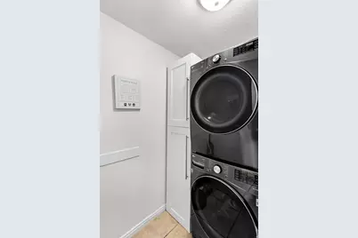 2423 S 3300 W, Syracuse, UT 84075 - Photo 27