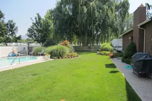 1033 E 825 N, Layton, UT 84040 - Photo 3