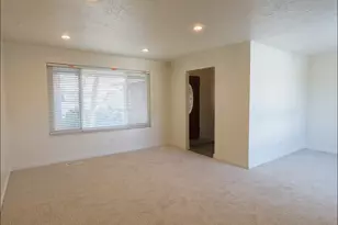 1033 E 825 N, Layton, UT 84040 - Photo 7