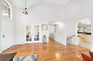 2232 E Lone Eagle Ln S, Sandy, UT 84092 - Photo 9