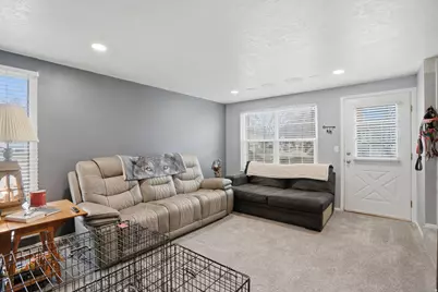 4304 S Abby Ct, Taylorsville, UT 84123 - Photo 5