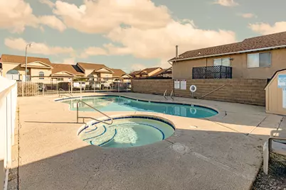 1050 E 500 S #15, Saint George, UT 84770 - Photo 17