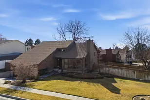 10286 S Edgecliff Dr, Sandy, UT 84092 - Photo 45