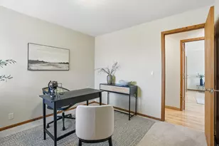 10286 S Edgecliff Dr, Sandy, UT 84092 - Photo 23