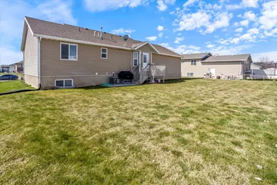 458 W 275 S, Tremonton, UT 84337 - Photo 37