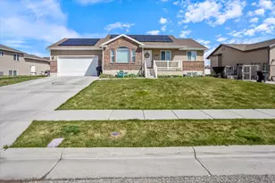 458 W 275 S, Tremonton, UT 84337 - Photo 1
