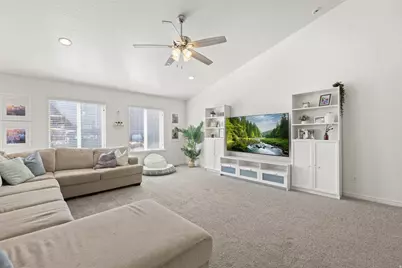 412 Flagstone Dr, Santaquin, UT 84655 - Photo 3