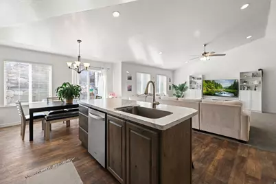 412 Flagstone Dr, Santaquin, UT 84655 - Photo 7