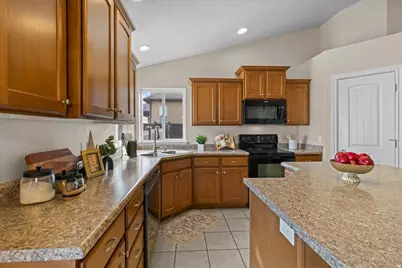 379 S 1370 E, Tooele, UT 84074 - Photo 9