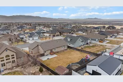 379 S 1370 E, Tooele, UT 84074 - Photo 29