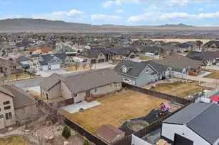 379 S 1370 E, Tooele, UT 84074 - Photo 29