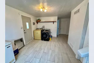 285 S 100 E, Tremonton, UT 84337 - Photo 15