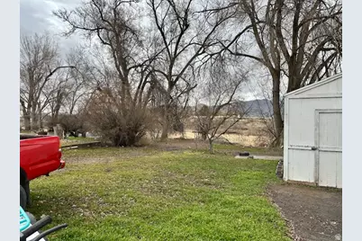 285 S 100 E, Tremonton, UT 84337 - Photo 23