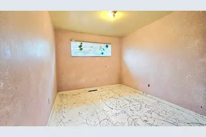 670 W 200 N, Vernal, UT 84078 - Photo 13