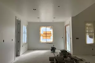 2136 N 725 W, Centerville, UT 84014 - Photo 5