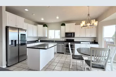 1917 E Aspen Leaf Pl, Draper, UT 84020 - Photo 19