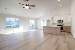 225 W 500 N, Santaquin, UT 84655 - Photo 3