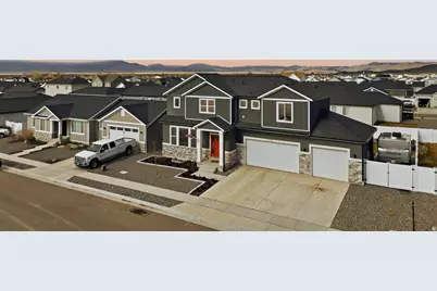 2395 E Boxwood Ln, Eagle Mountain, UT 84005 - Photo 3