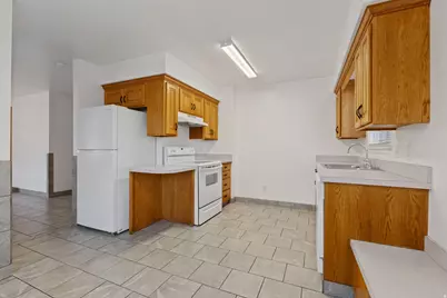 984 E 900 S, Provo, UT 84606 - Photo 31