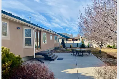 9067 S Wisteria Way, West Jordan, UT 84088 - Photo 5