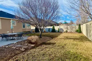 9067 S Wisteria Way, West Jordan, UT 84088 - Photo 7