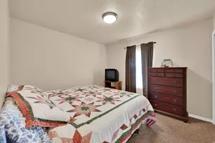 711 W 2010 S, Syracuse, UT 84075 - Photo 23
