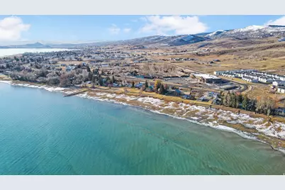 566 N Richland St, Garden City, UT 84028 - Photo 29