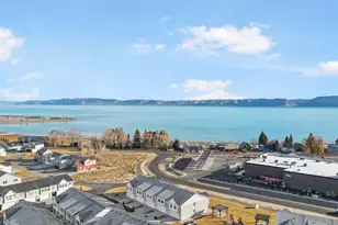 566 N Richland St, Garden City, UT 84028 - Photo 25