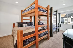 566 N Richland St, Garden City, UT 84028 - Photo 21