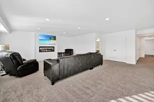 566 N Richland St, Garden City, UT 84028 - Photo 13