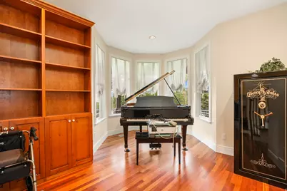 2026 E 10765 S, Sandy, UT 84092 - Photo 9