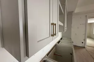 831 N Emery Ln, Elk Ridge, UT 84651 - Photo 39