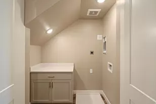 831 N Emery Ln, Elk Ridge, UT 84651 - Photo 51