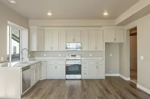 831 N Emery Ln, Elk Ridge, UT 84651 - Photo 47